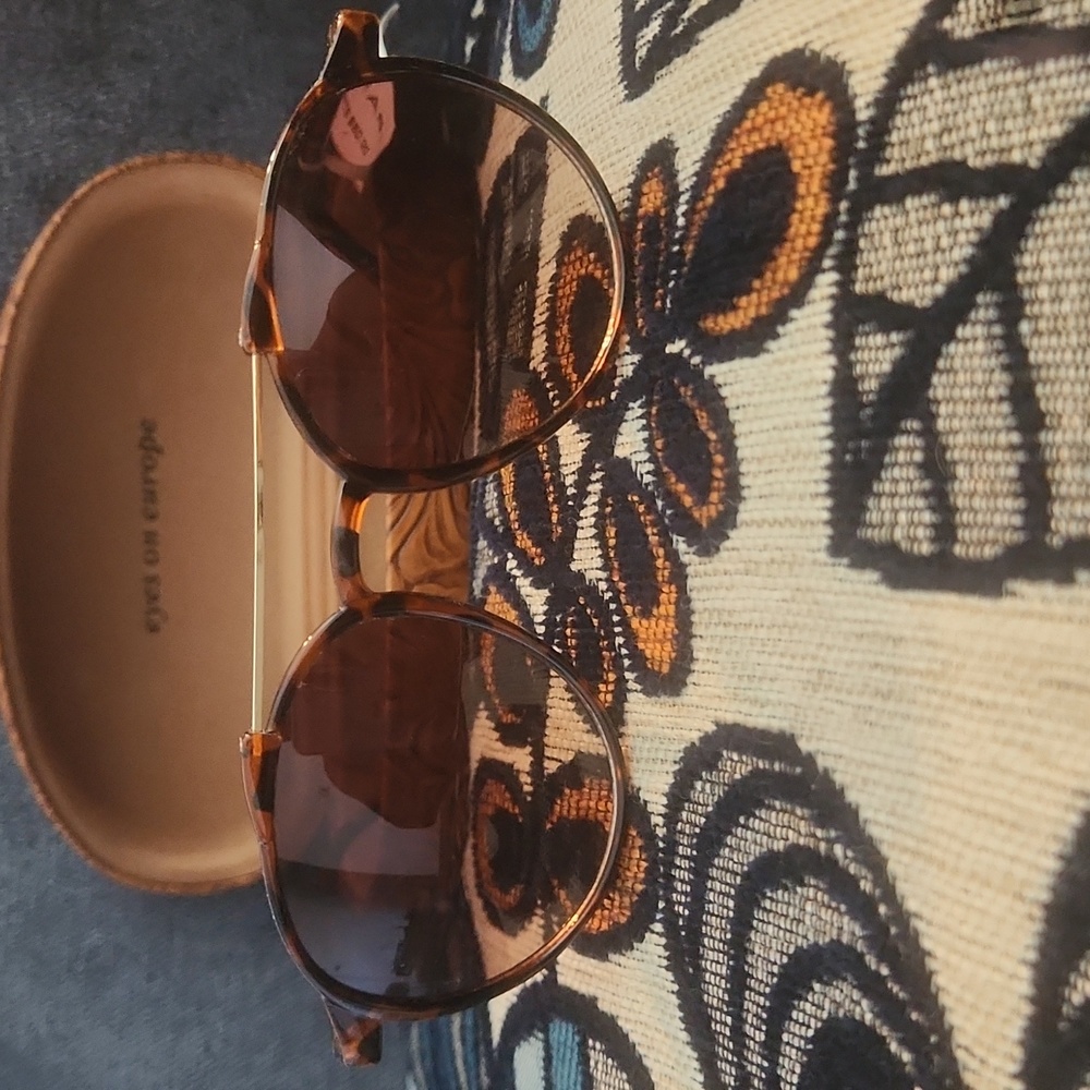 Tahari Sunglasses